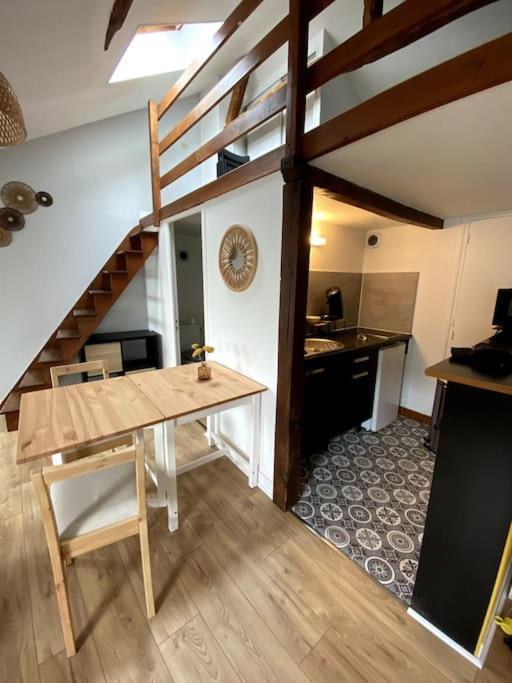 Le Cocon - Appartement En Hyper Centre ブロワ エクステリア 写真